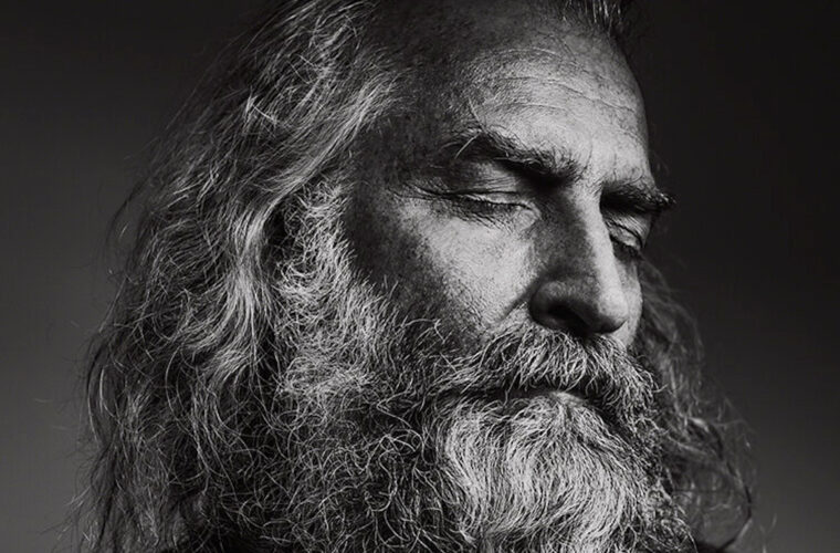 Quando l’alba suona: Warren Ellis per AZUL 2025